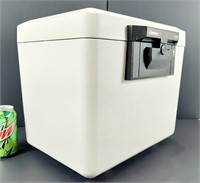 Coffre de sécurité SENTRY SAFE 1170 avec clé, A-1*