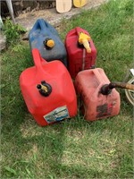 4 Plastic Gas Cans