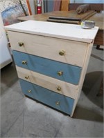 PAINTED 4 DRAWER CHILDS CHEST