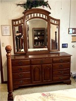Tell City Chair Company Bedroom Set & Bed