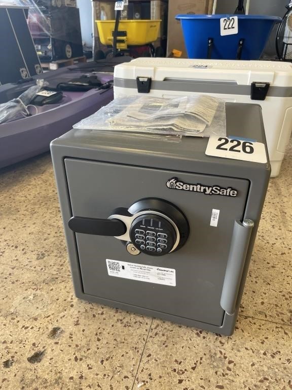 SENTRY SAFE FIRE SAFE W/KEYS & COMBO