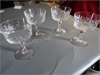 4 Glass champagne/sherberts Chantilly Taille