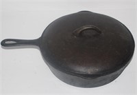 vintage cast iron frying pan w lid