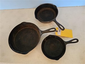 3-CAST IRON SKILLETS 1 IS WAGENER WARE