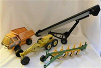 1970's Tinka dump truck 9" - Hubley road grader