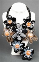 Vilaiwan Agate Crystal and Onyx Floral Necklace