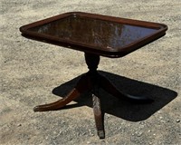 1940`S TRAY TOP COFFEE TABLE 26 X 18 X 18 INCHES
