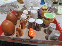 COLLECTION OF SALT/PEPPER SHAKERS