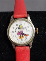VINTAGE MINNIE MOUSE WATCH (AS IS)