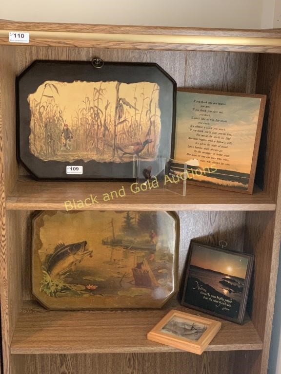 2 Shelves Outdoor Themed Decorations