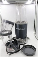 Nutribullet blender w/additional cups