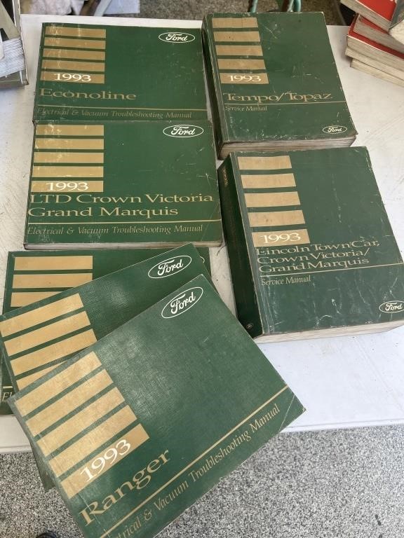 1993 Ford Factory service manual lot