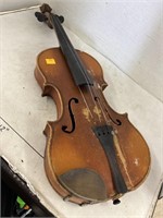 Violin / Fiddle - do not see any wording on