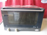 Cadco Commerical Microwave