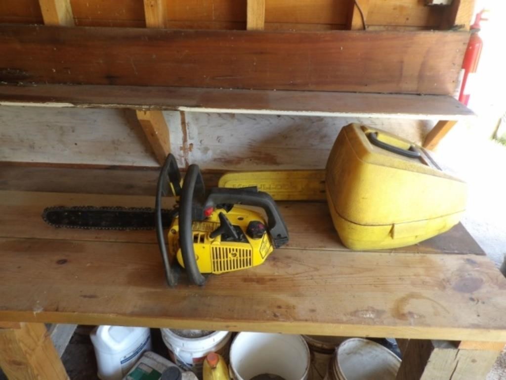 McCulloch Power Mac 310 Chain Saw w/Case 14in