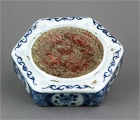 Chinese B&W Porcelain Ink Pad Ming Jiajing MK