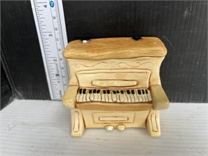 Pendelfin Piano