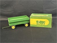 JD Toy Farm Wagon