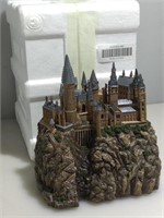 NIB ‘Hogwarts’ Hawthorne Village Sculpture w/ COA