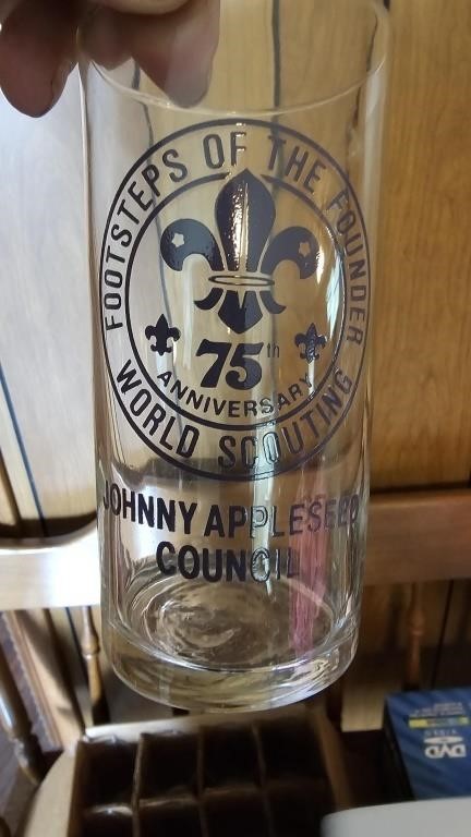 12 Johnny Appleseed Council Glasses