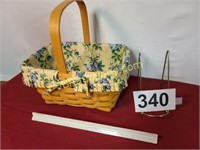1998 CLASSIC SPRING BASKET WITH LINEN