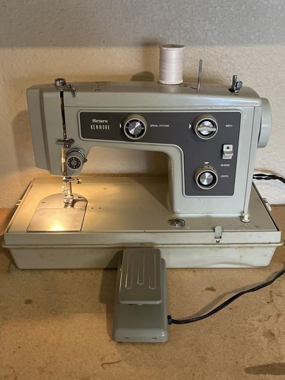 Vintage Sears Kenmore Sewing Machine with Case.