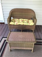 Wicker setttee and table