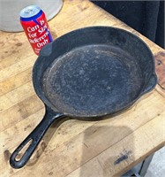 Cast Iron #8 Skillet