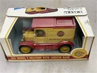 Ertl Die Cast New Holland 1913 Model T Delivery