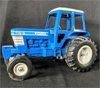Ertl 1:16 Scale Ford TW-5 Die Cast Tractor
