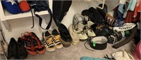 LOT OF MENS SHOES/ CLEATS & LACROSSE ITEMS