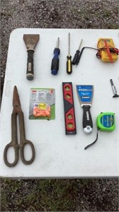 Misc and assorted tools and other items, hole saw