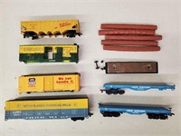 4+ HO Scale Railroad Cars As-IS