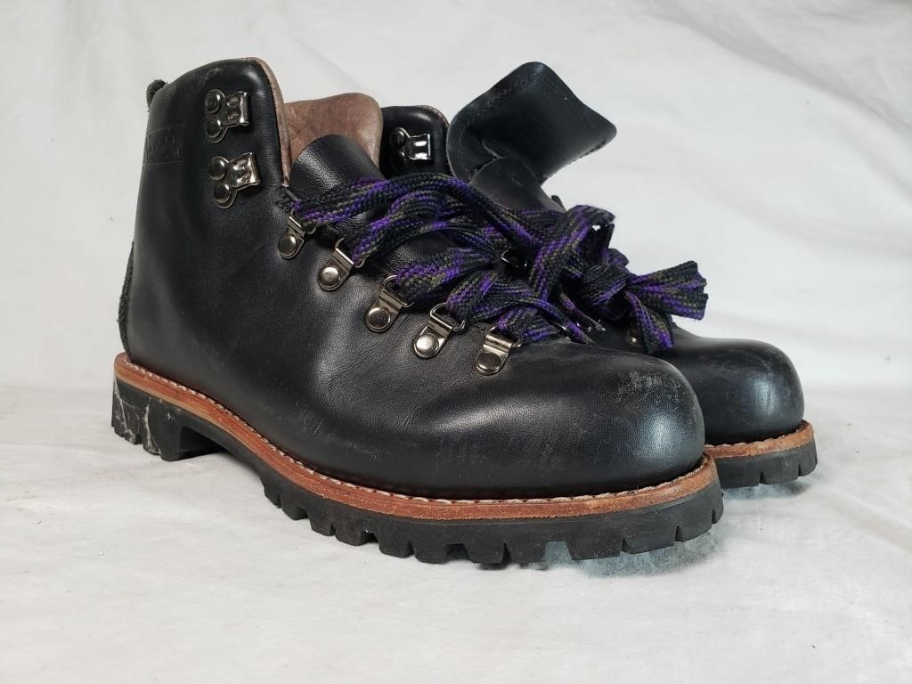 MENS SIZE 8 WORK BOOTS