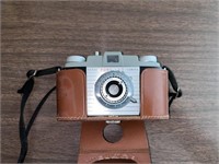 Vintage Kodak Pony I35 Camera Model B