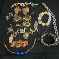 Variety Jewelry Pins Bracelets Necklaces Earrings