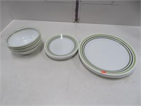 4 place setting of Corelle ware