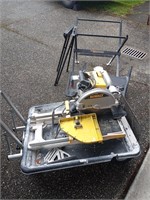 DeWalt D24000 Wet Tile Saw 10" w/Stands