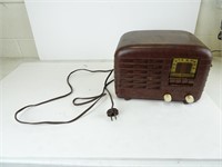 1940s/1950s General Electric Radio - Date Range