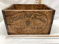 Frostie Old Fashion Root Beer Wooden Case, 14”W,