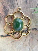 AVENTURINE FLOWER PENDANT ROCK STONE LAPIDARY SPEC