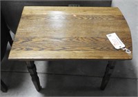 Solid Oak end table 22" T x 20" W x 30" D
