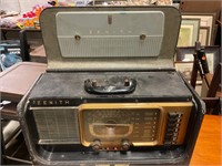 Vintage Zenith radio in case( AS IS )