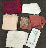Group vintage, etc linens, blankets, etc