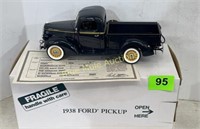 1938 Die Cast Ford PU 1:24 scale in box