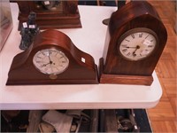 Vintage Sessions mantel clock (minor veneer