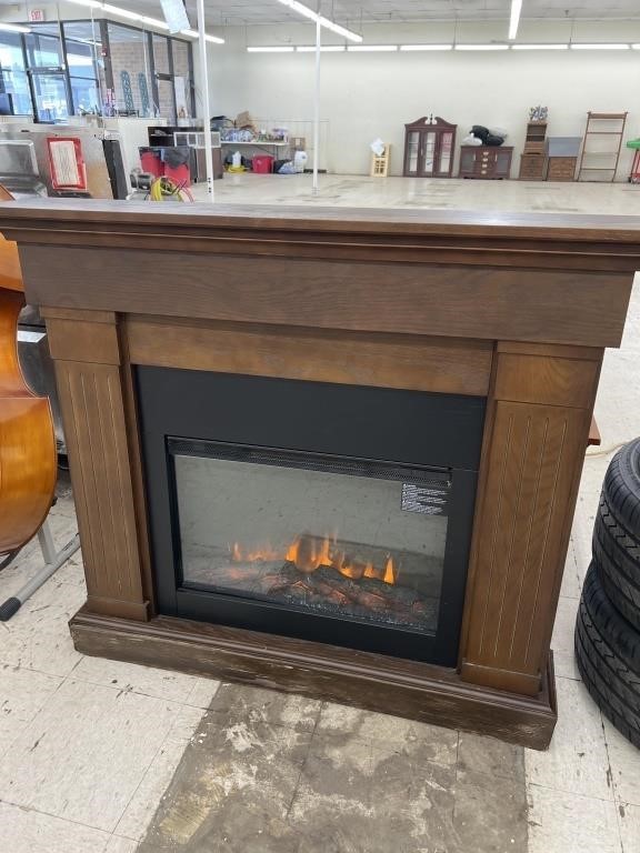 Crawford Electric Fireplace (works)