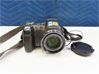 SONY 7.2mp Digital Camera *powering up* DSC-H5