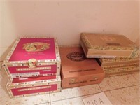 Cigar boxes: 2 Romeo y Julieta - 3 Macanudo -