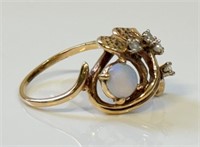 BEAUTIFUL 10K GOLD MOONSTONE & DIAMOND RING